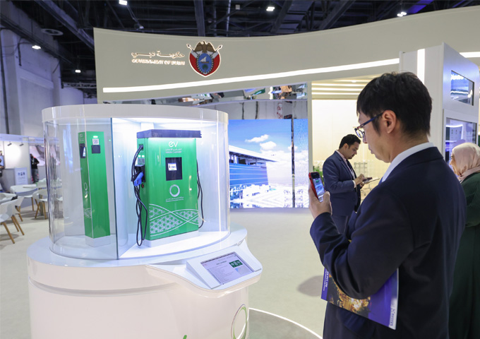 هيئة كهرباء ومياه دبي تسلط الضوء على أبرز مشاريعها ومبادراتها لدعم التنقل الأخضر