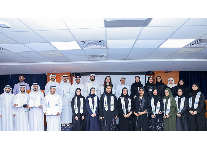 هيئة كهرباء ومياه دبي تكرم خريجي الدفعة الرابعة من برنامج "شباب الطاقة النظيفة"