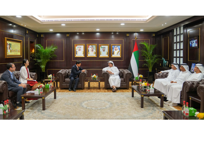 HE Saeed Mohammed Al Tayer meets Consul General of South Korea to strengthen co-operation