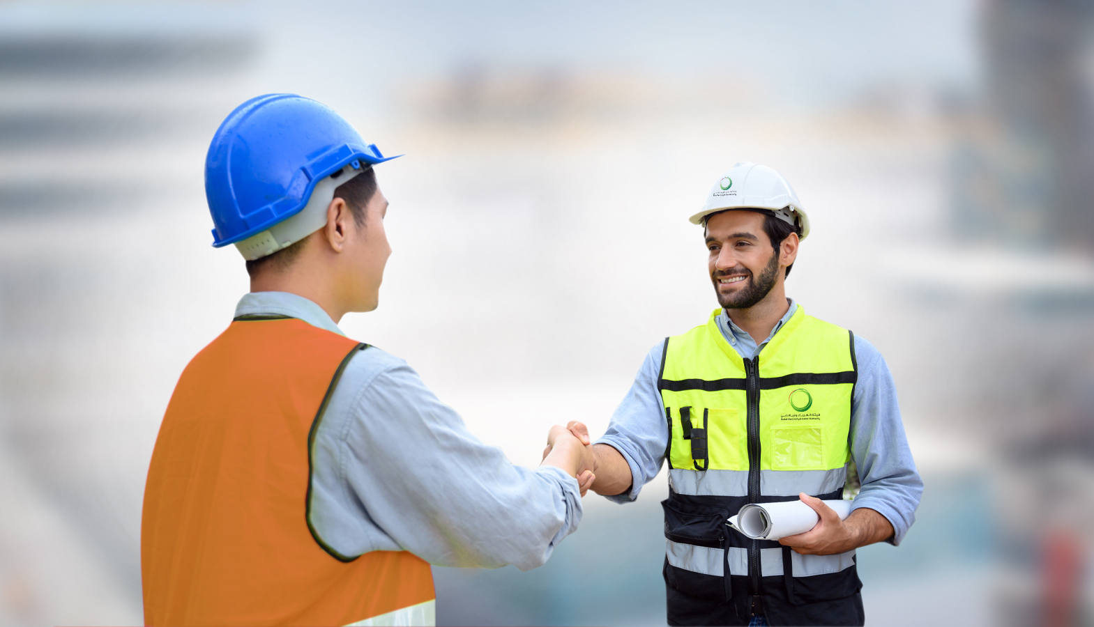 مستخدمو "عونك" من هيئة كهرباء ومياه دبي يشيدون بدور المنصة في تعزيز كفاءة أعمالهم