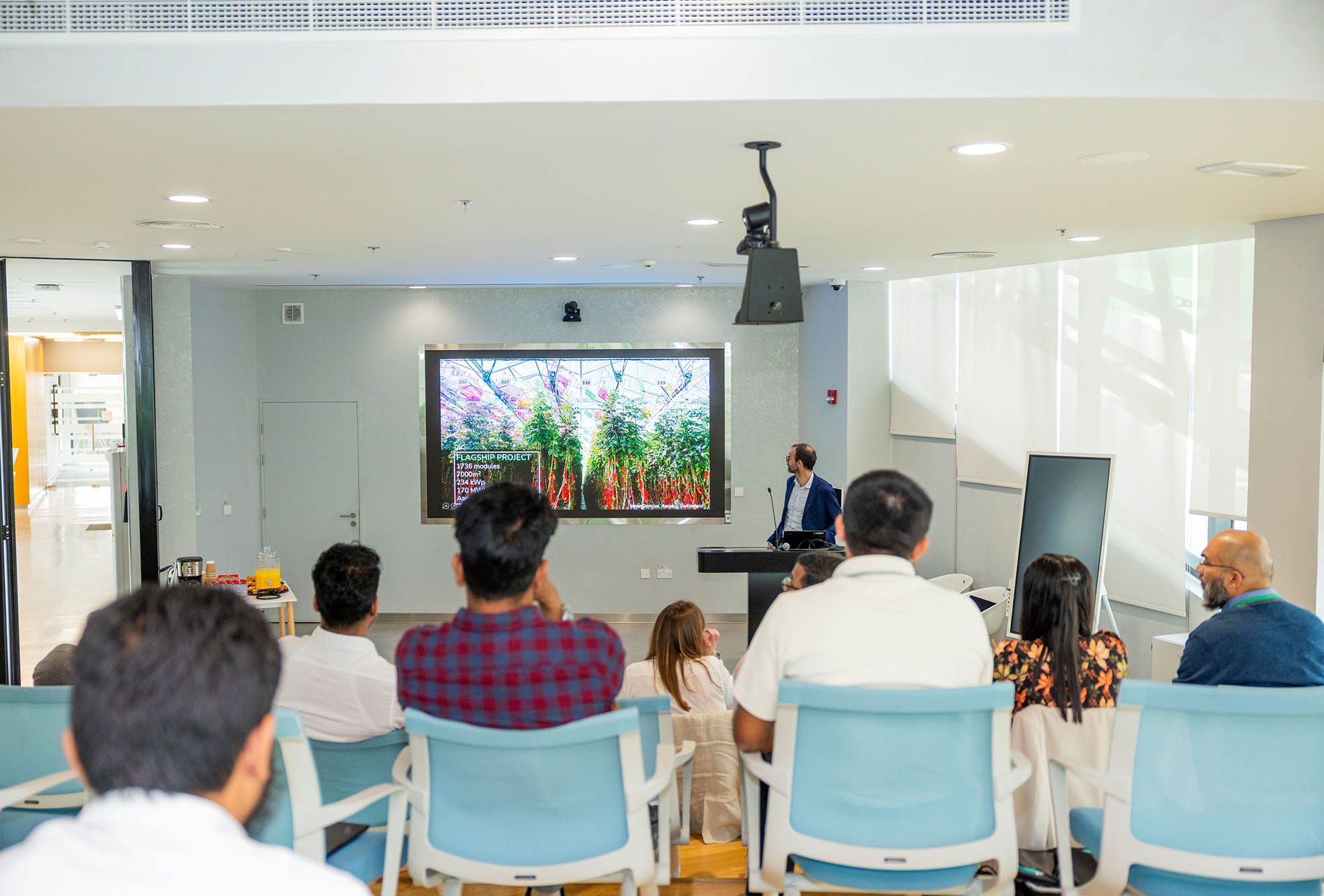 DEWA and Swiss research centre highlight the latest advances in solar module technologies